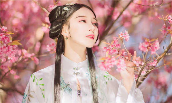 东兰供卵试管婴儿：助您实现家庭梦想的科学方案